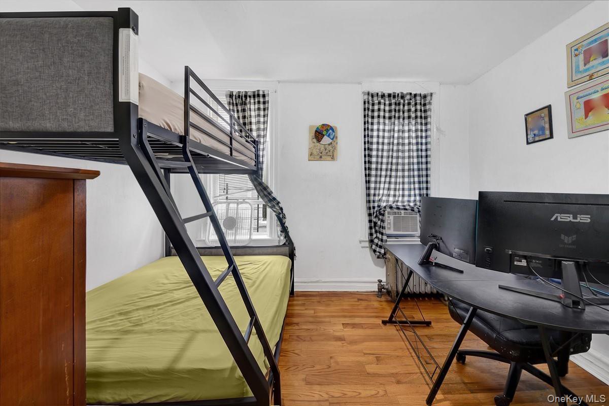 2131 Bruckner Boulevard Property Photo 8