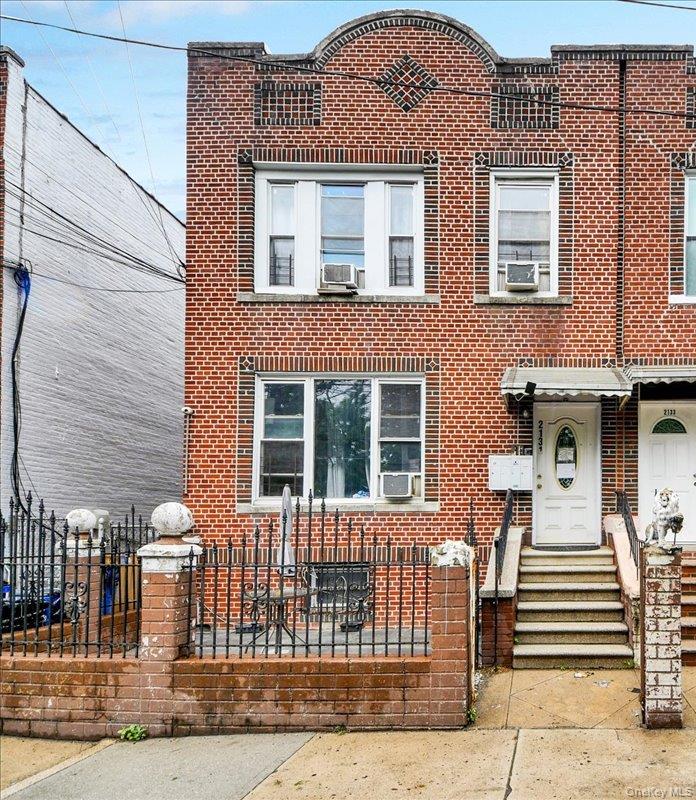 2131 Bruckner Boulevard Property Photo 18
