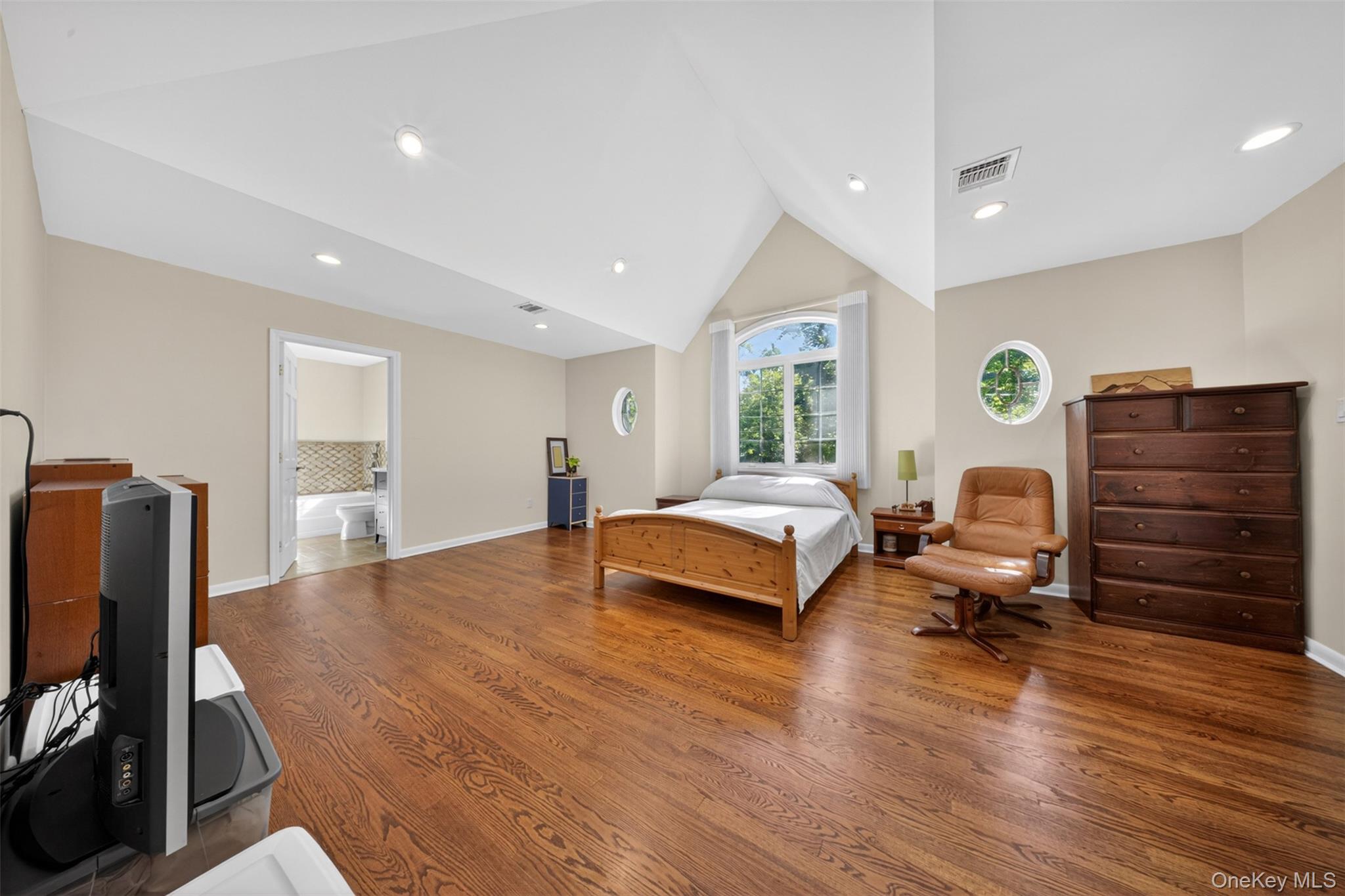 60 Plymouth Road Property Photo 17