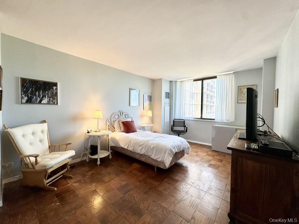 27110 Grand Central Parkway 6y Property Photo 13