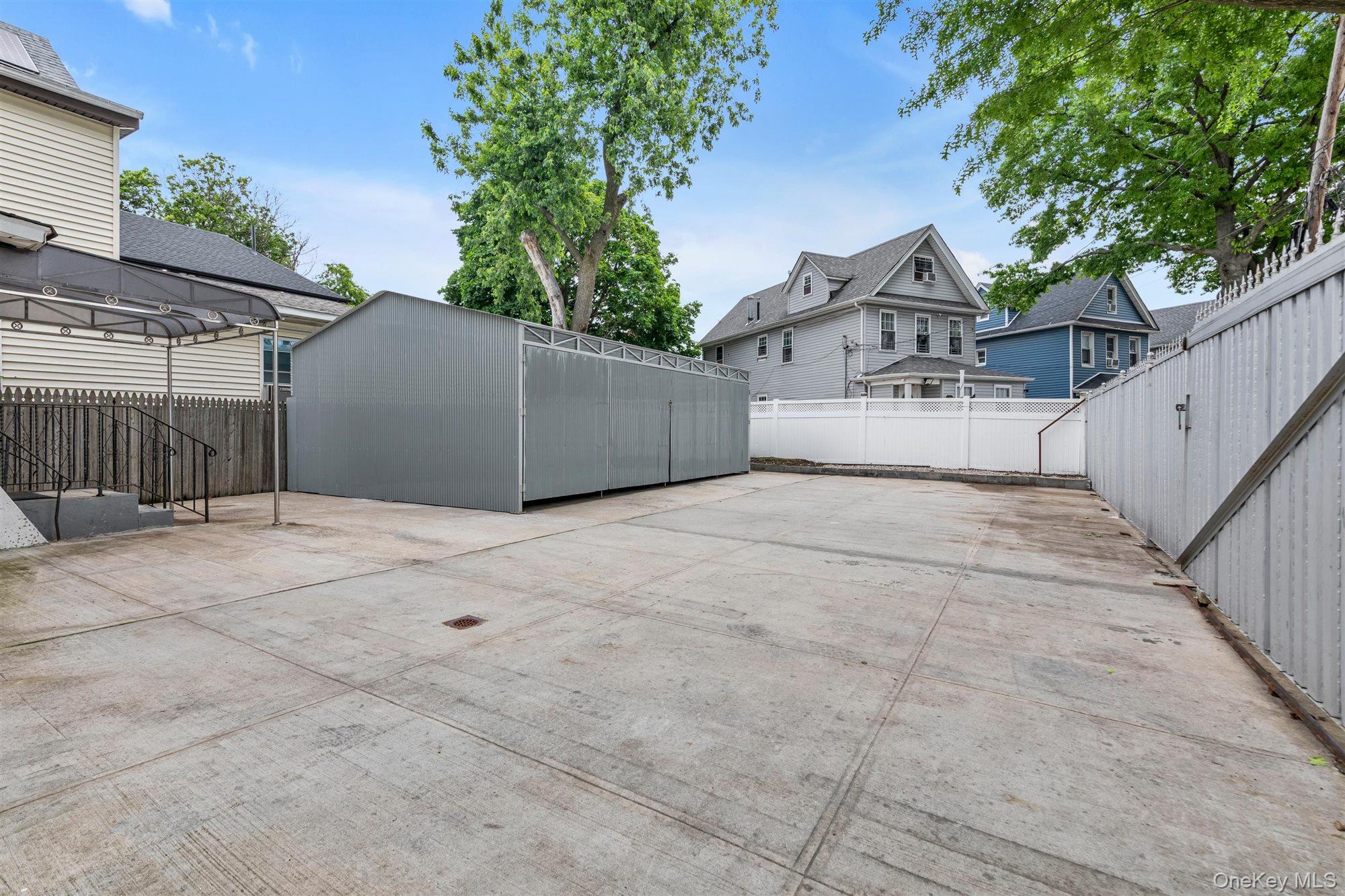 14527 Guy R Brewer Boulevard Property Photo 38