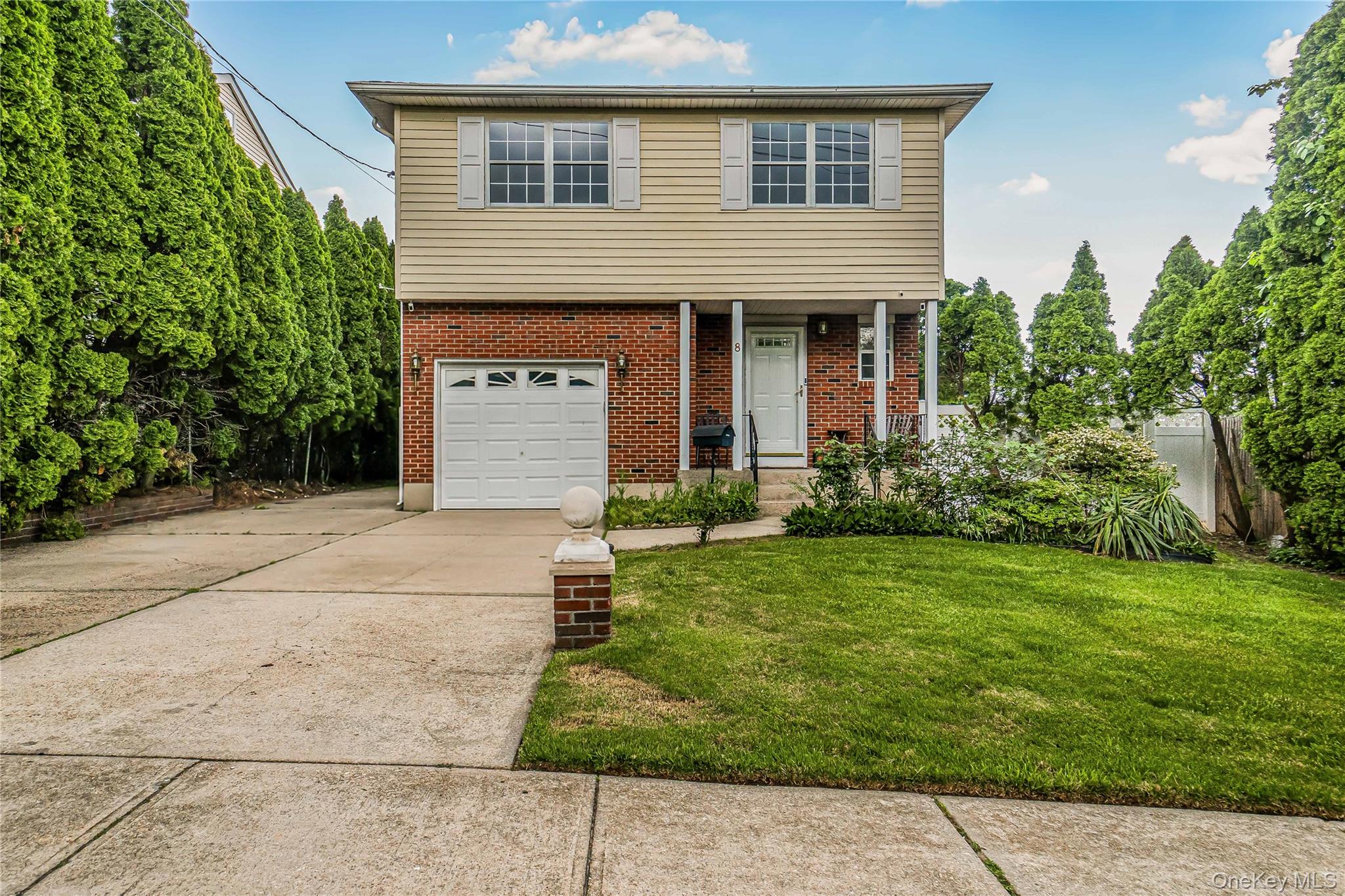 8 8th Street Property Photo 2