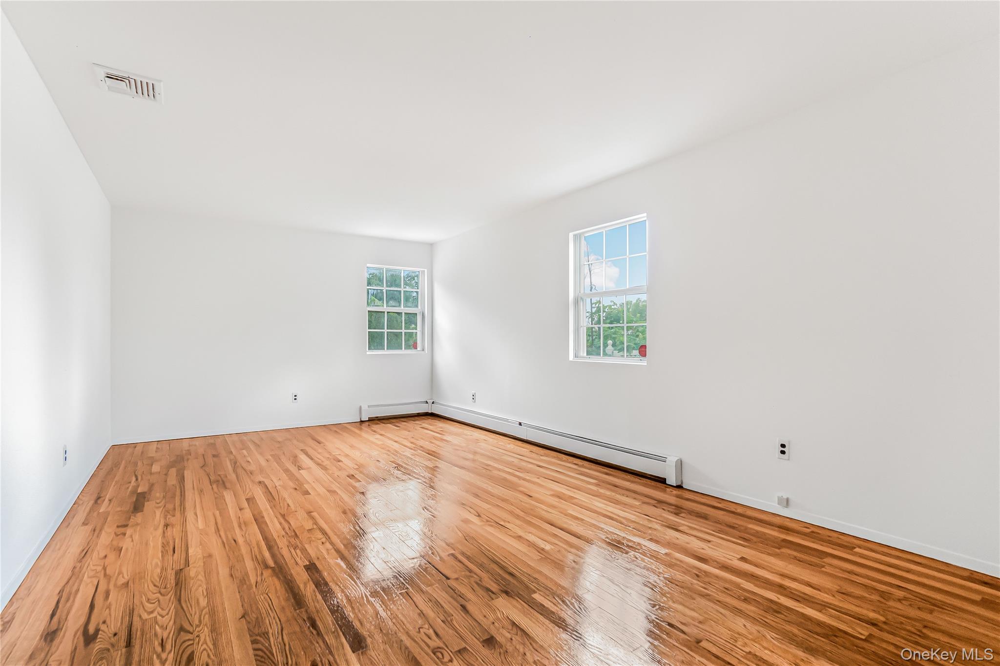 8 8th Street Property Photo 5
