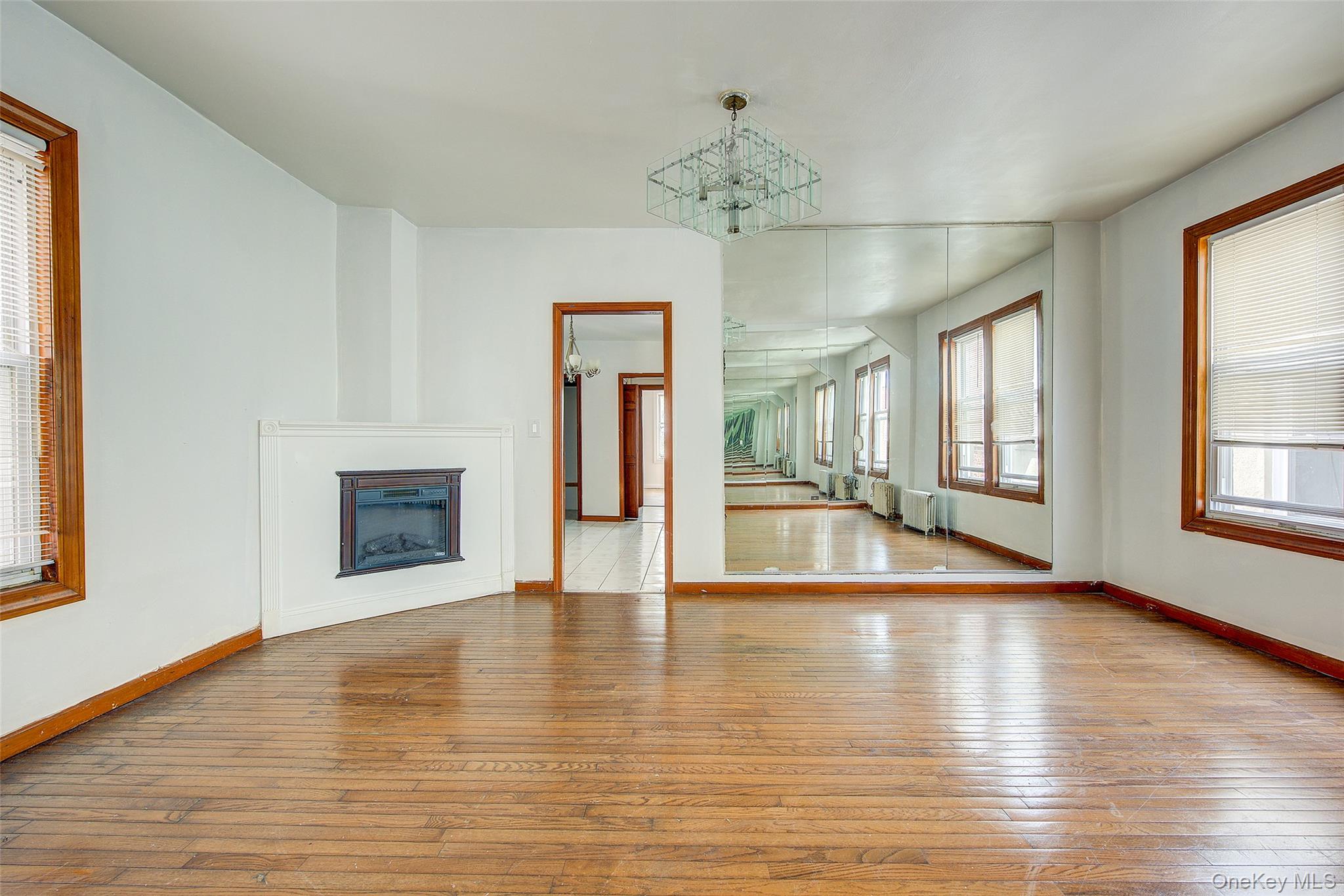 32-54 81st Street Property Photo 3