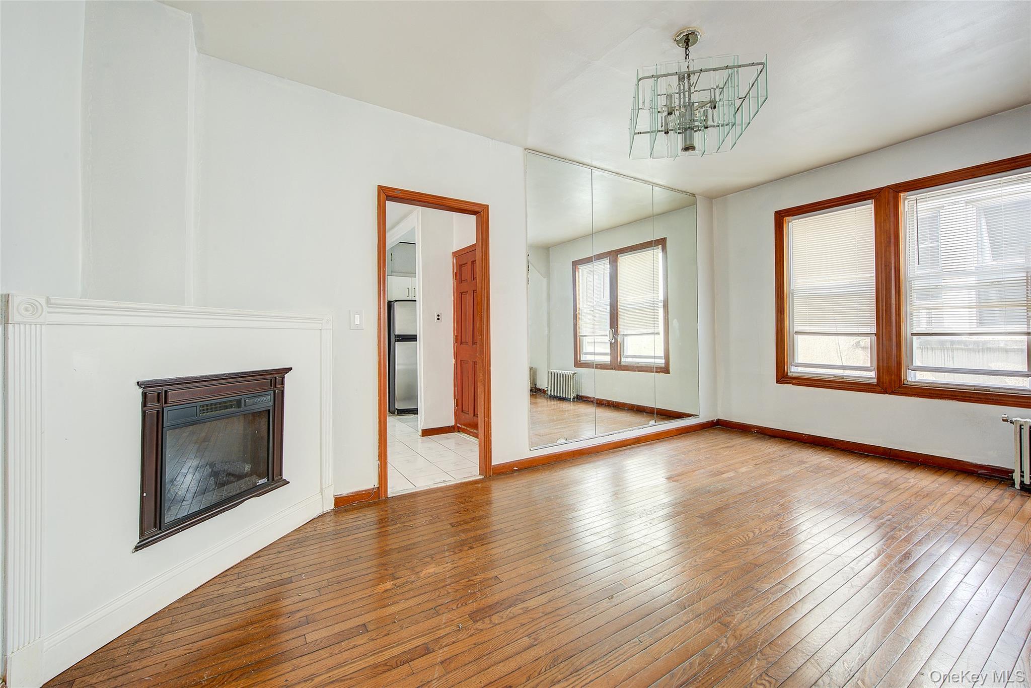 32-54 81st Street Property Photo 6