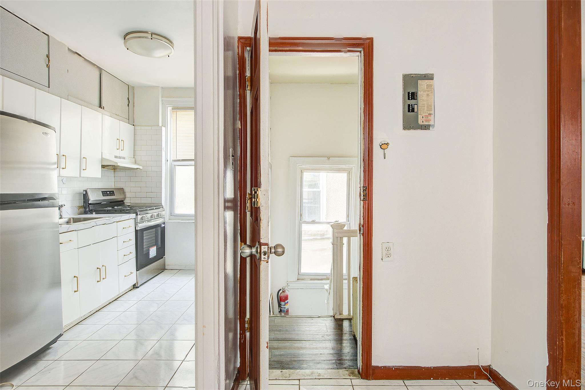 32-54 81st Street Property Photo 7