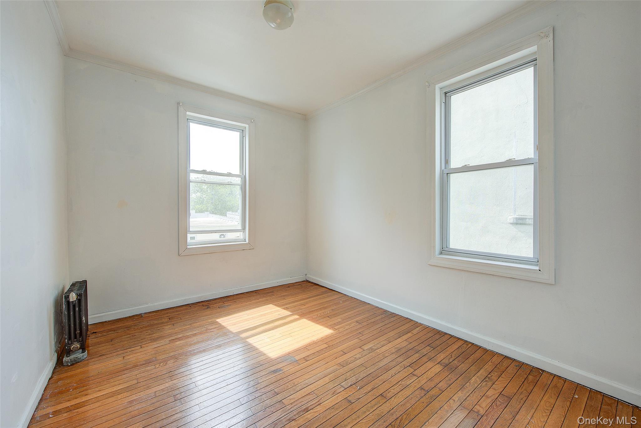 32-54 81st Street Property Photo 14