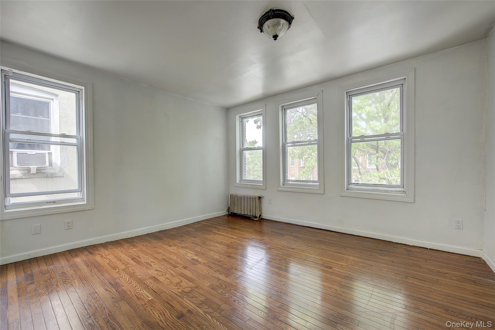 32-54 81st Street Property Photo 16