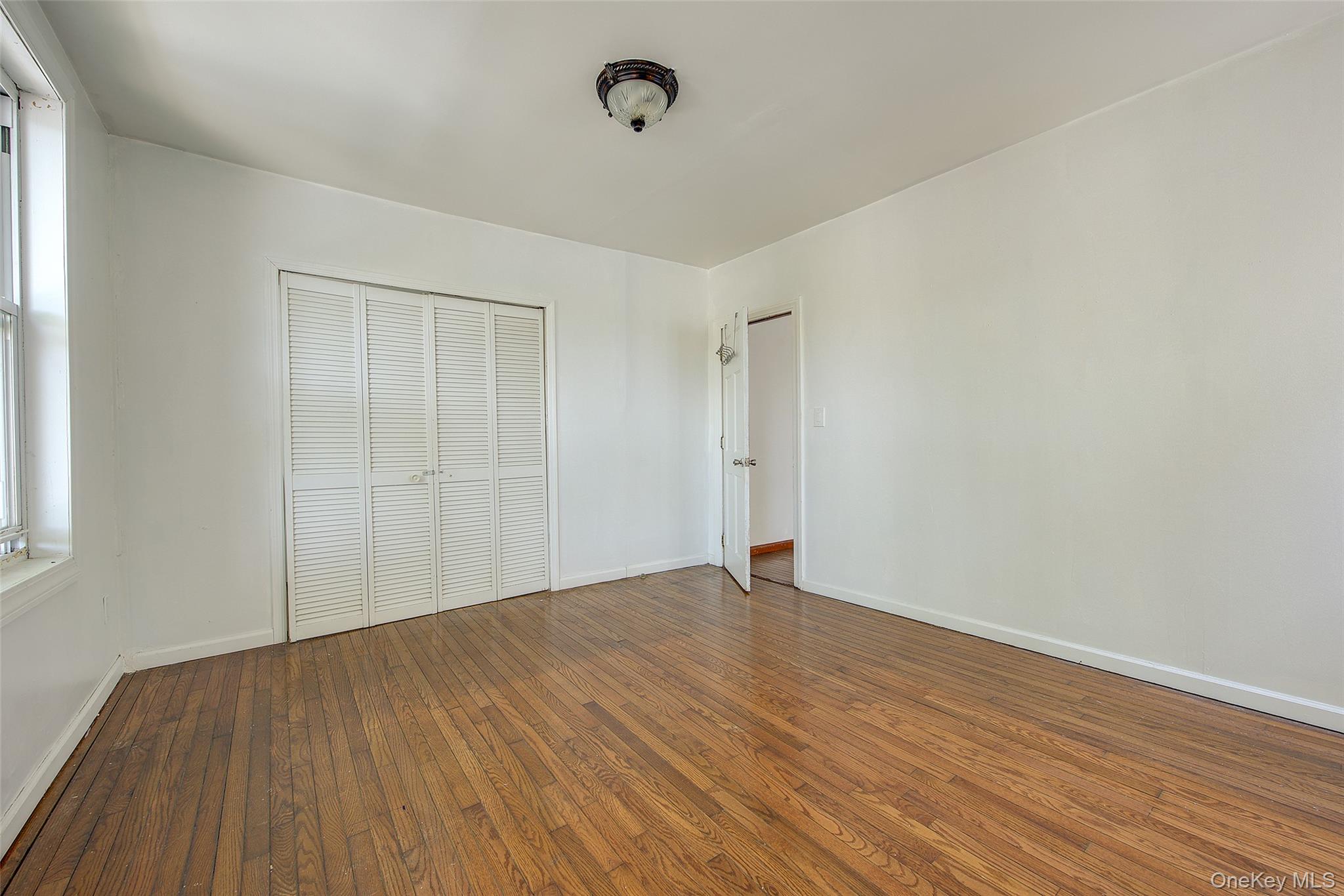 32-54 81st Street Property Photo 17