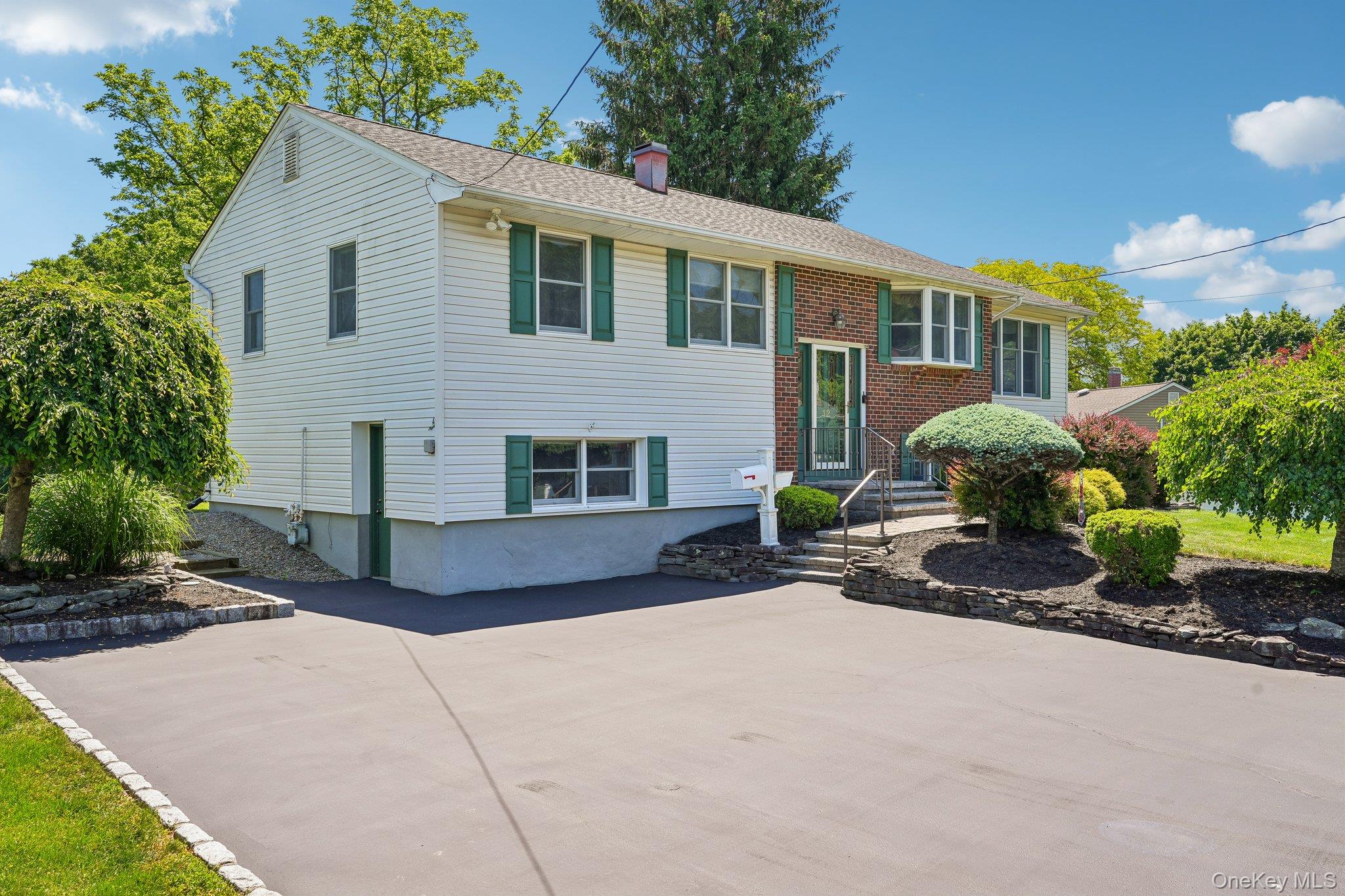 12 Bayview Drive Property Photo 2