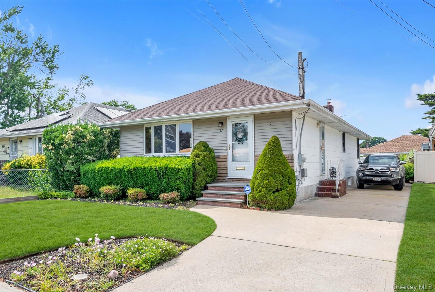 57 Lawrence Road Property Photo 2
