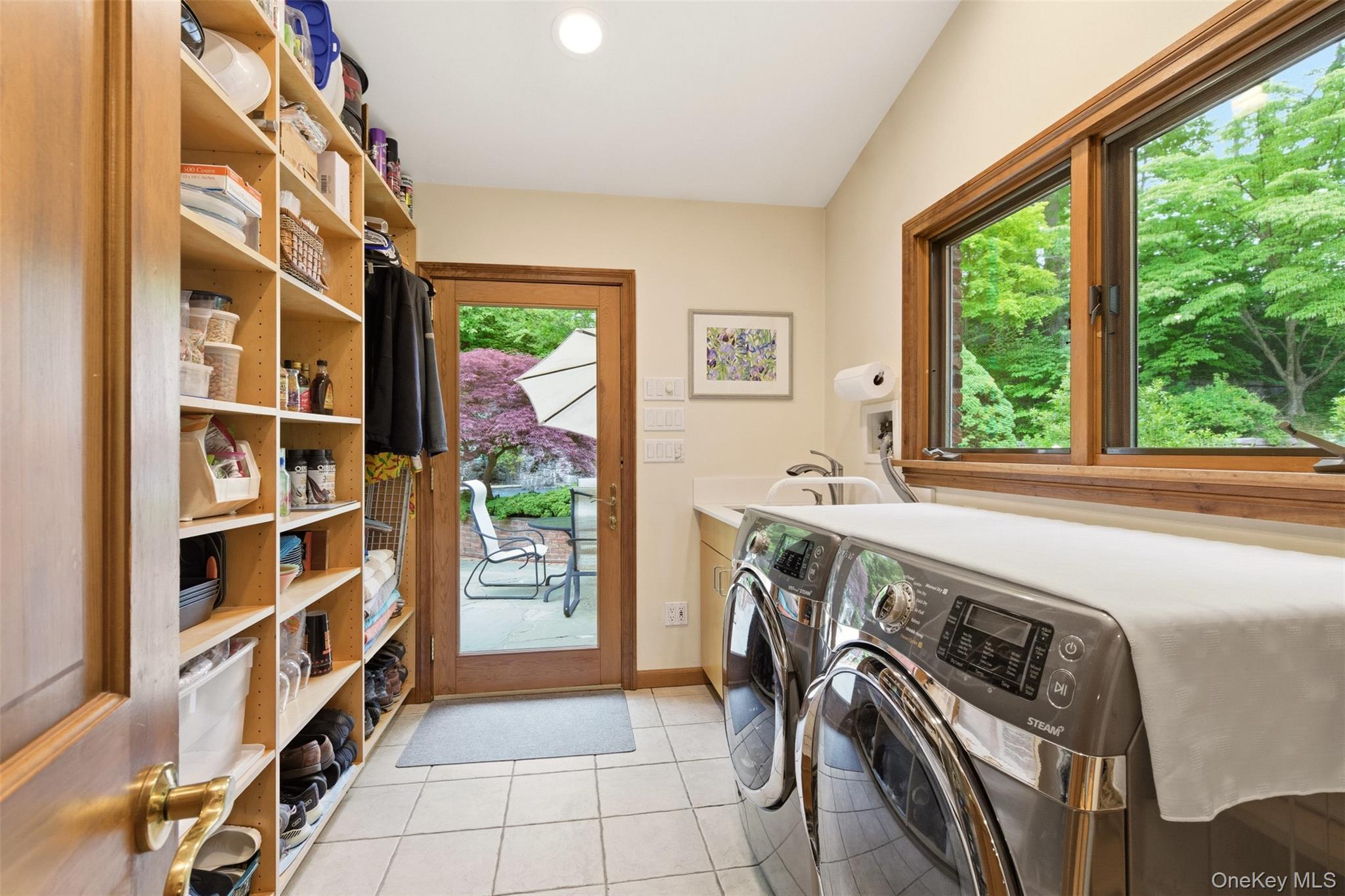17 Holden Lane Property Photo 18