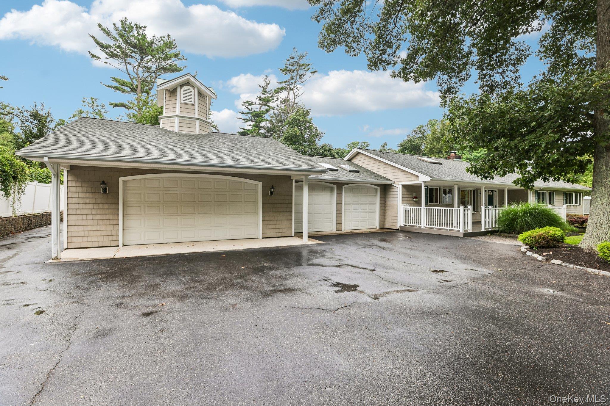 6 Winfield Drive Property Photo 1