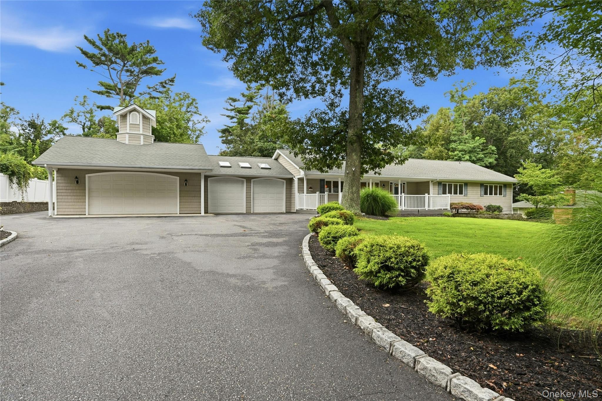 6 Winfield Drive Property Photo 1