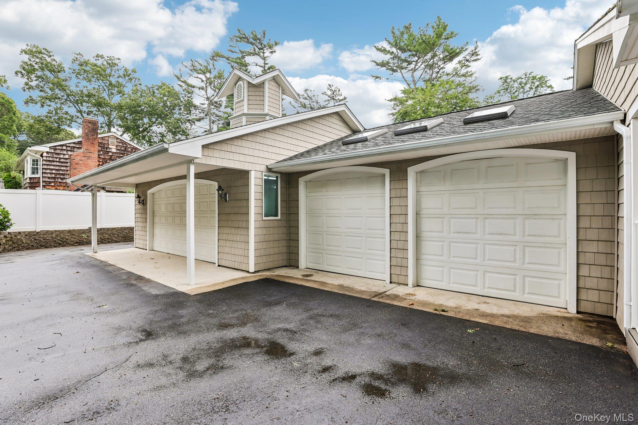 6 Winfield Drive Property Photo 2