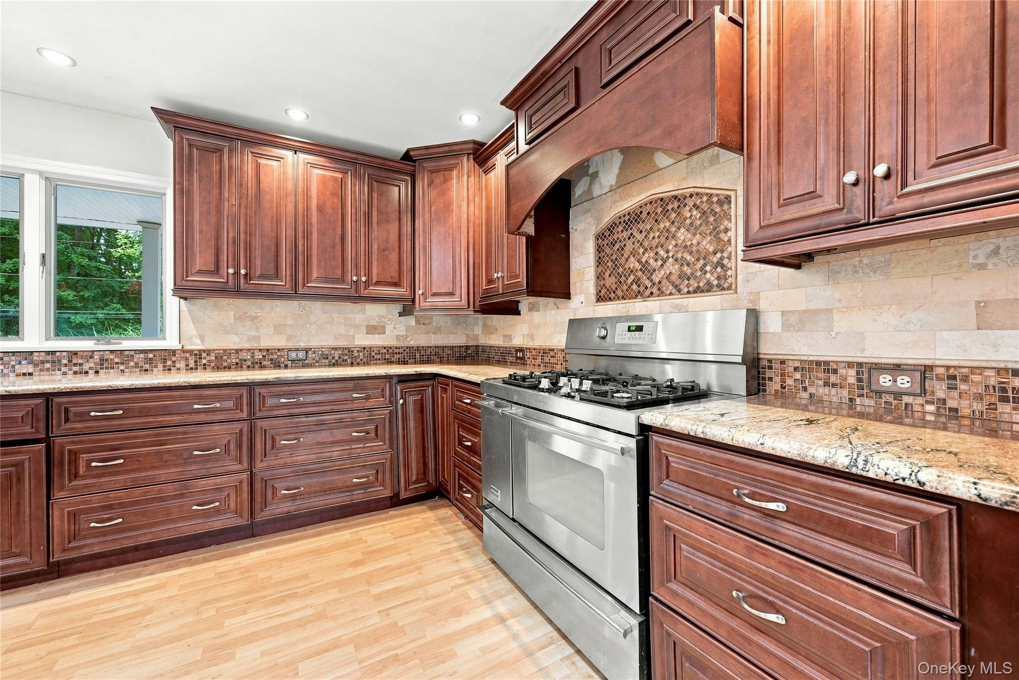 6 Winfield Drive Property Photo 10