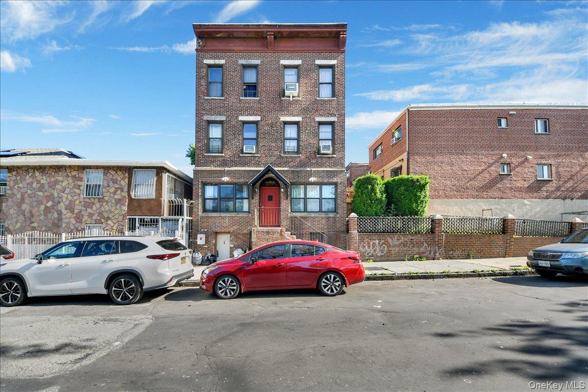 1748 Cross Bronx Expressway Property Photo 1