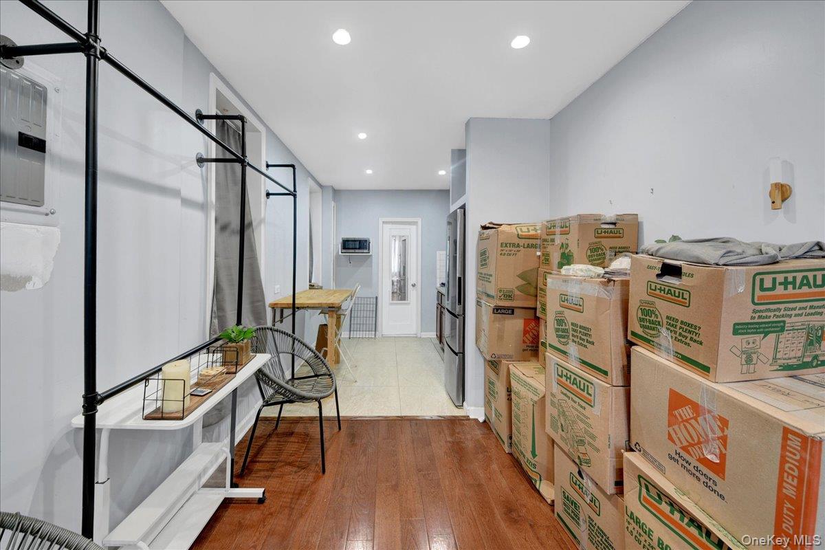 1748 Cross Bronx Expressway Property Photo 5