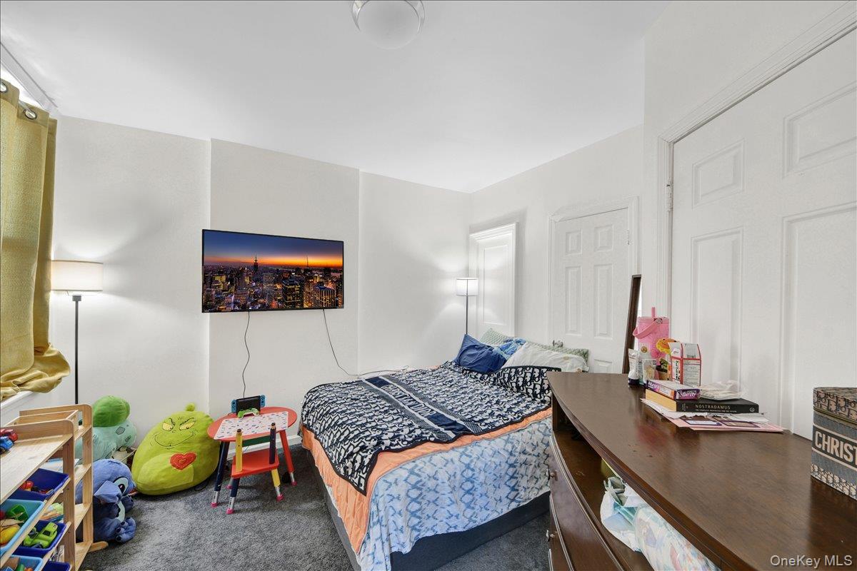 1748 Cross Bronx Expressway Property Photo 6