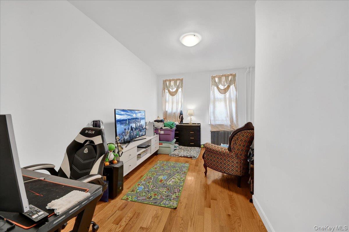 1748 Cross Bronx Expressway Property Photo 8