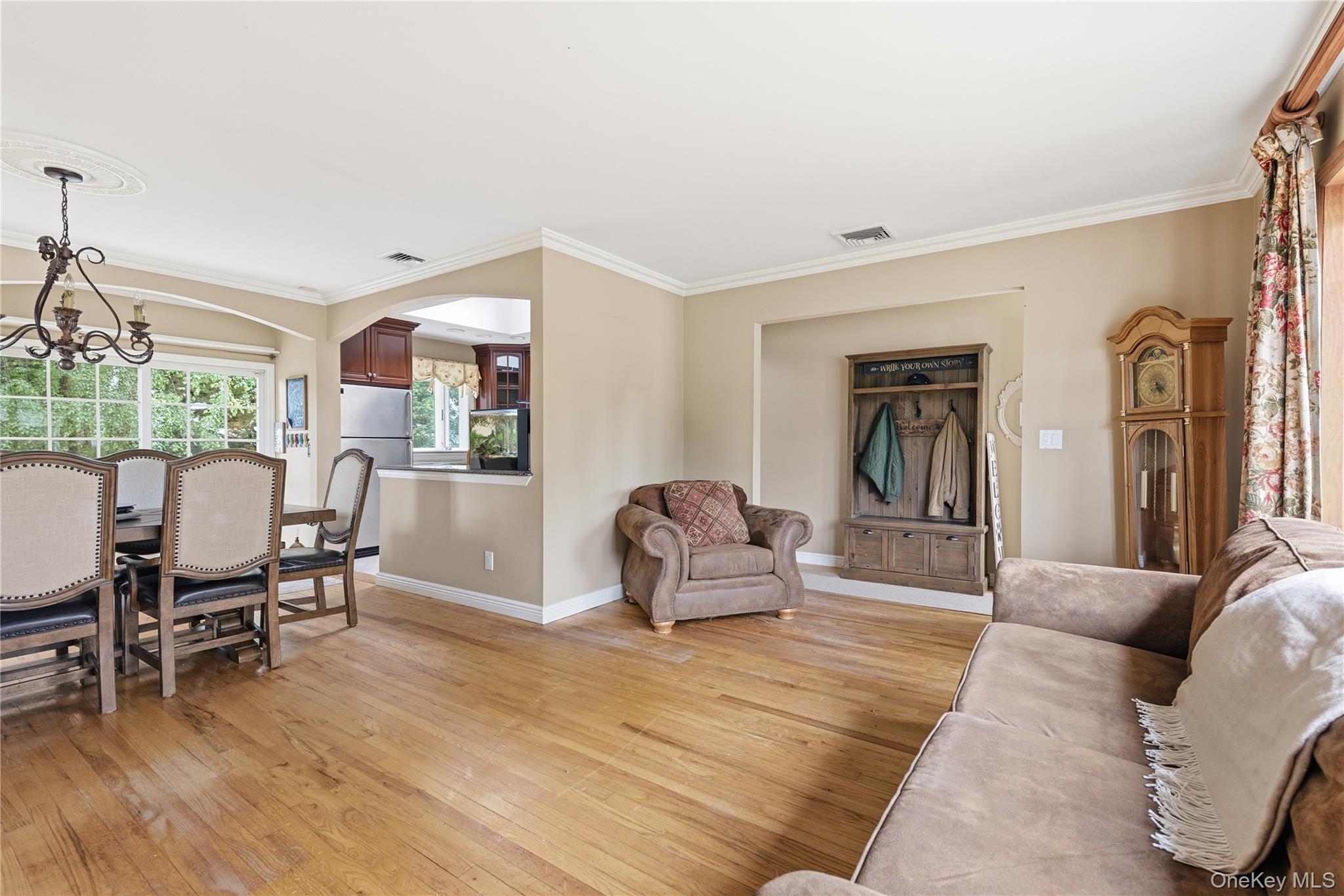 350 Columbus Avenue Property Photo 9