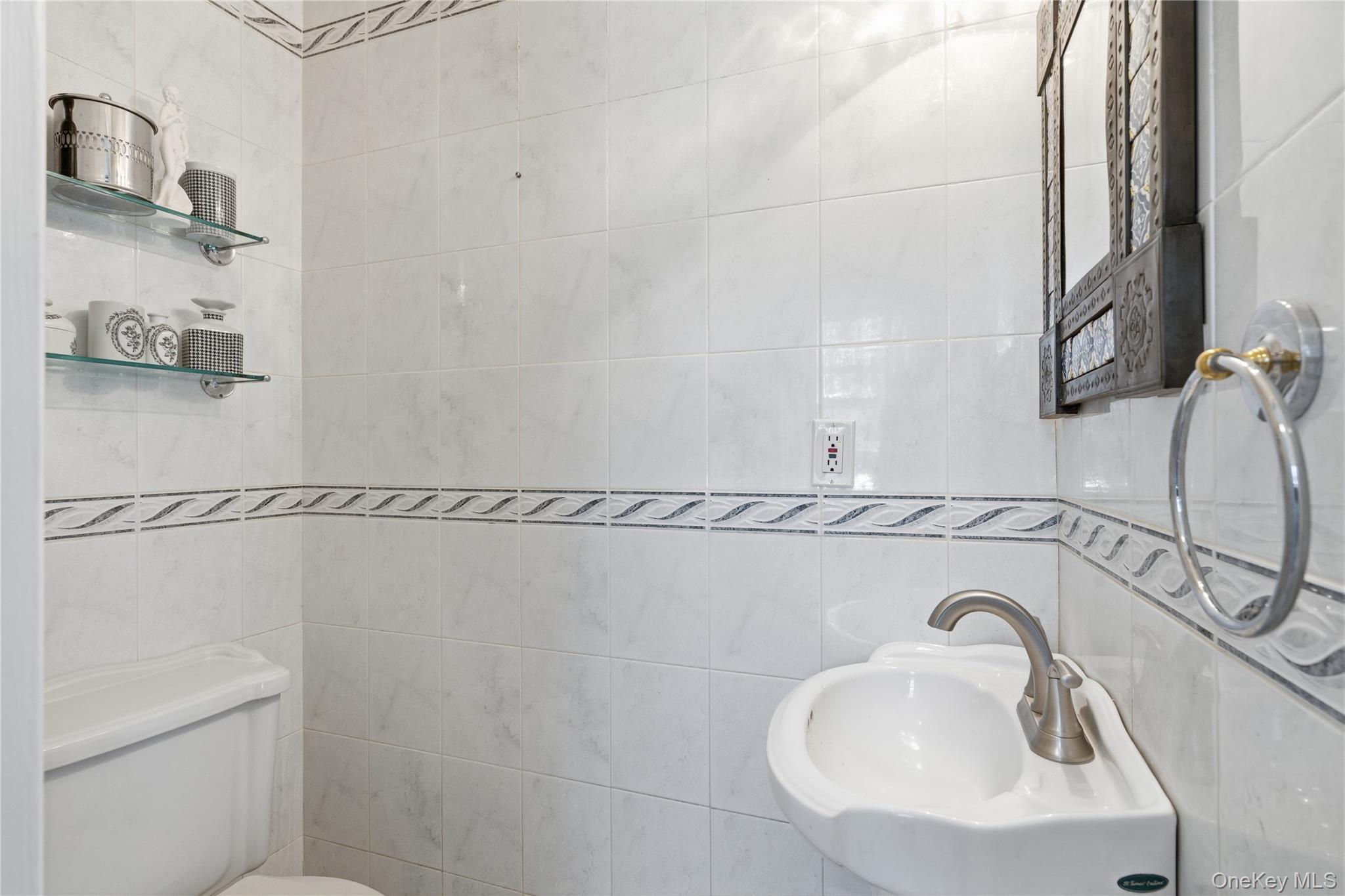 6 Carol Court Property Photo 11