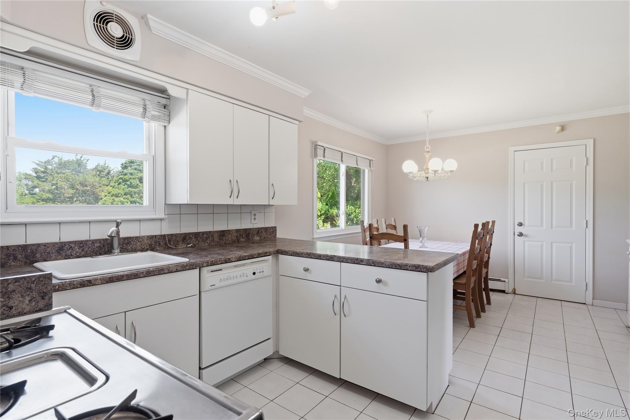 6 Carol Court Property Photo 14
