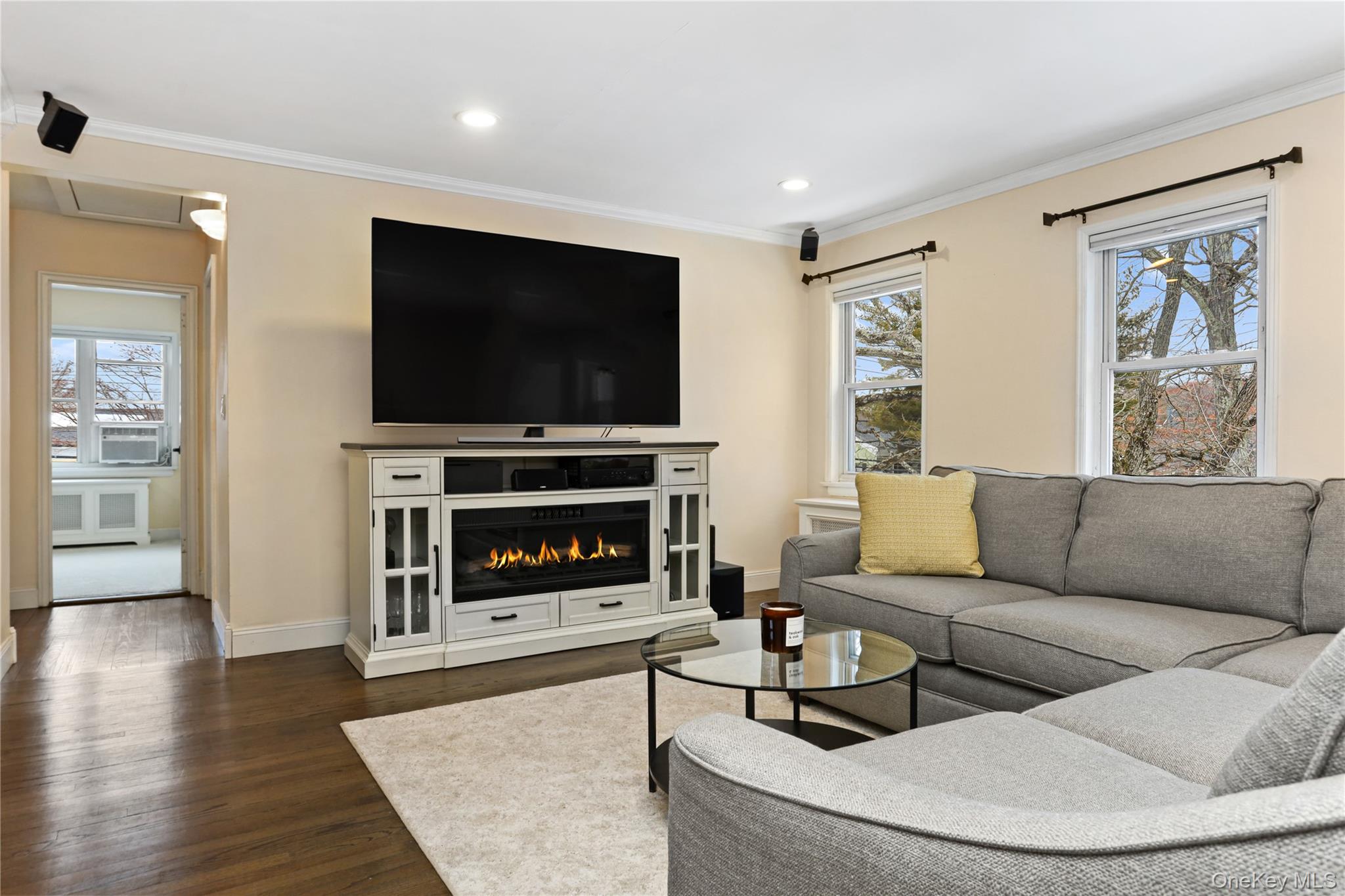 73 Broadway 2j Property Photo 5