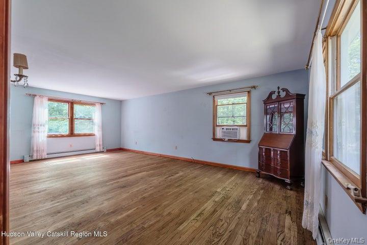 154 Marius Street Property Photo 9