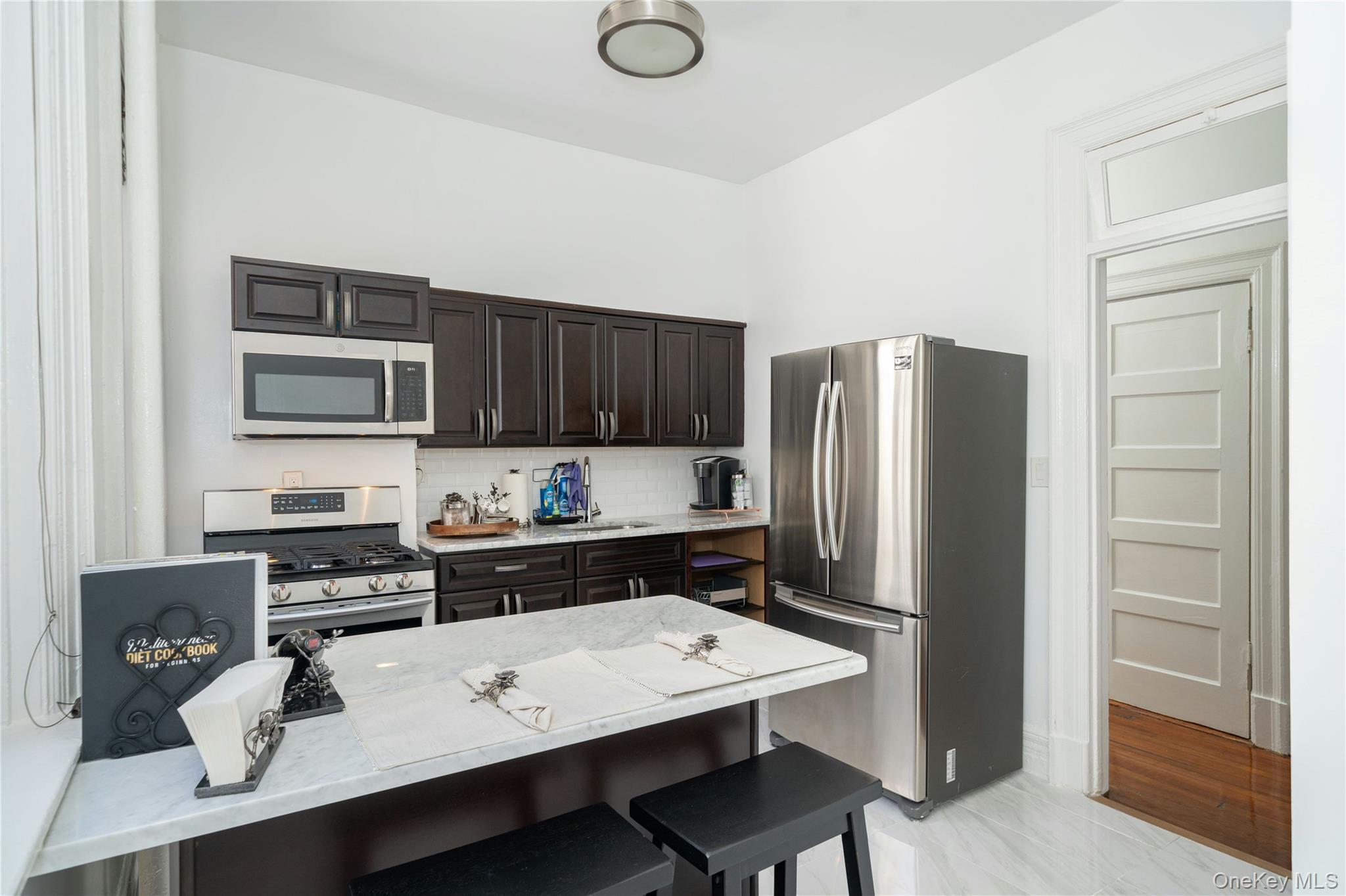 92 Hamilton Avenue 5e Property Photo 3