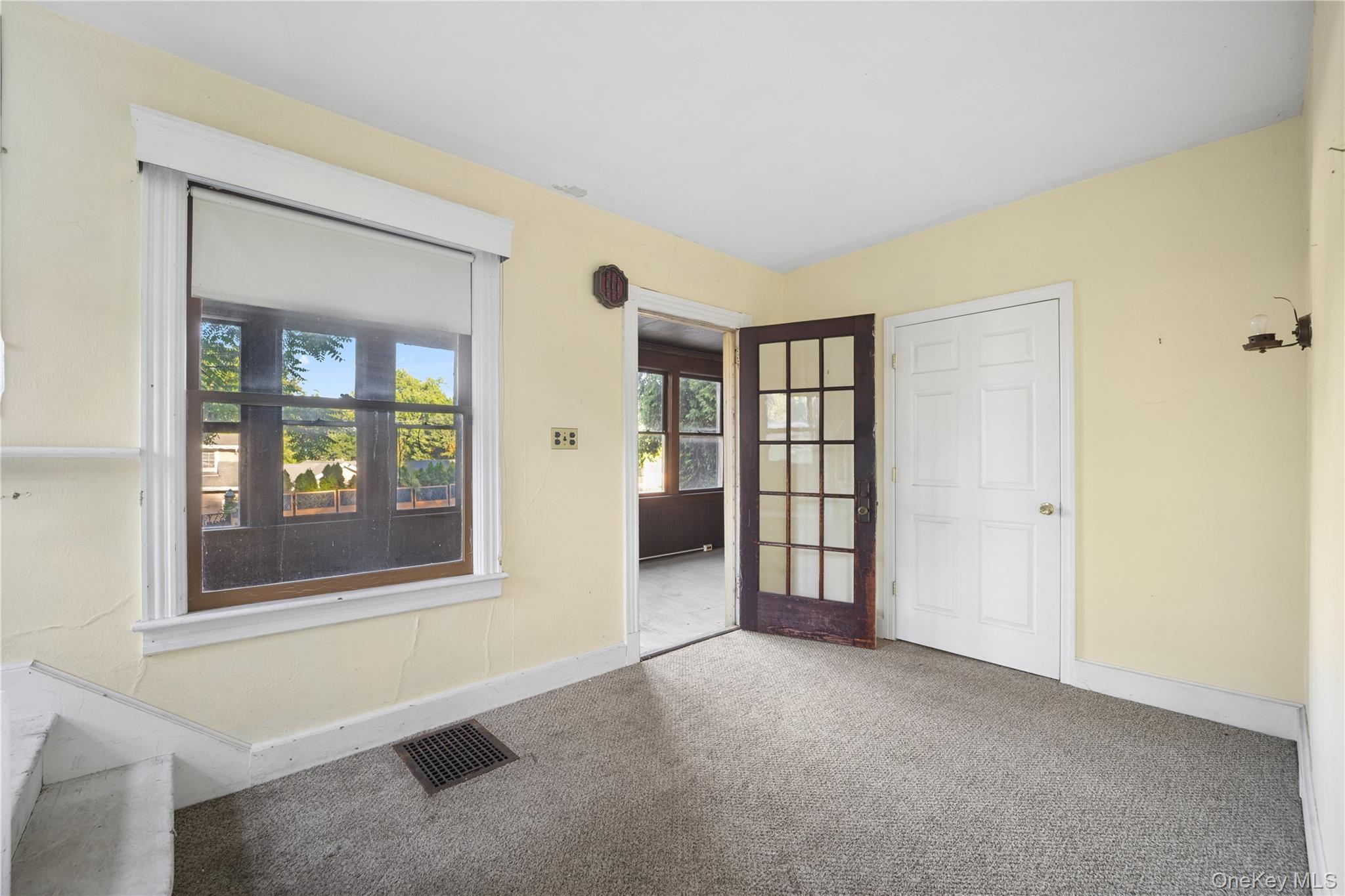 25 River Road Property Photo 4