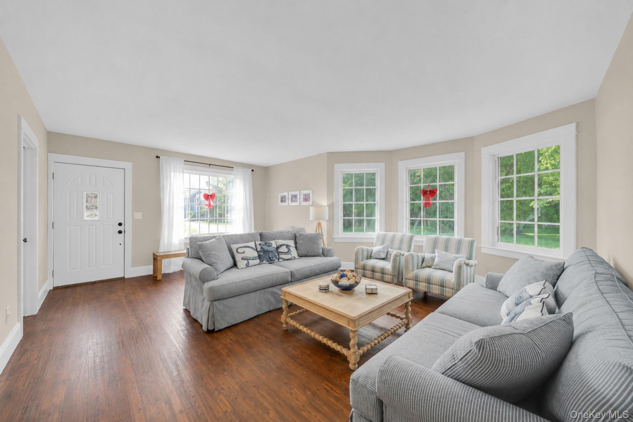 54 Division Avenue Property Photo 5