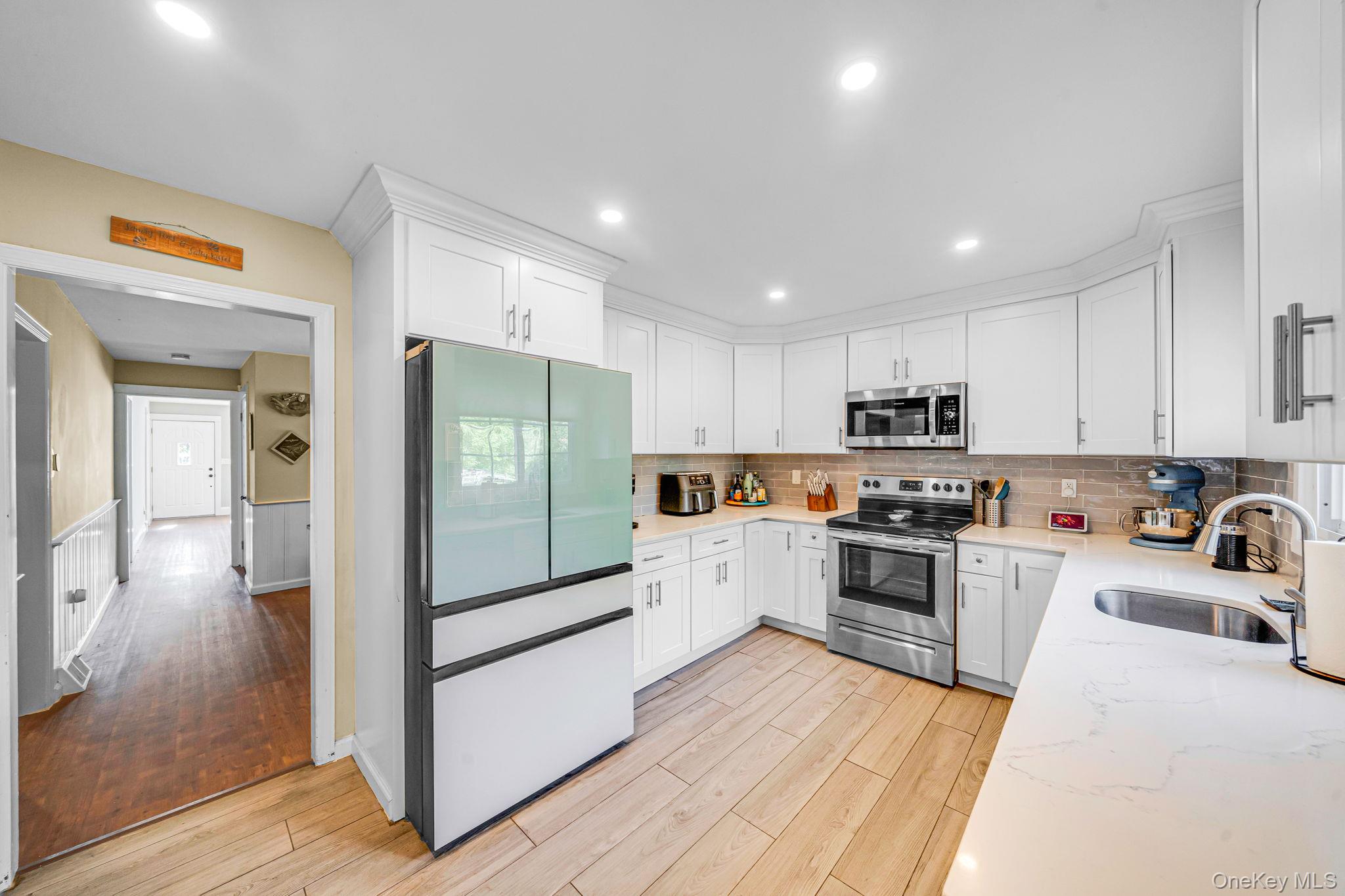 54 Division Avenue Property Photo 13