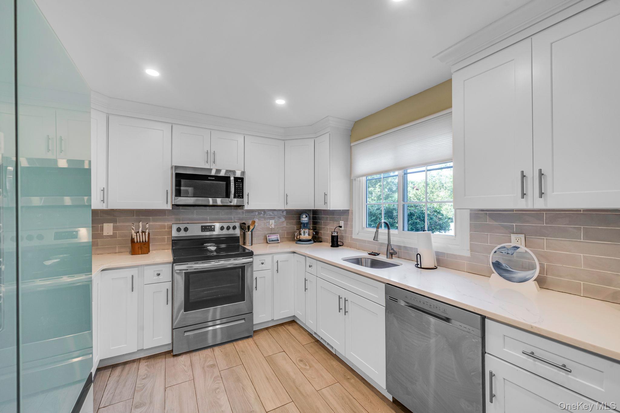 54 Division Avenue Property Photo 14