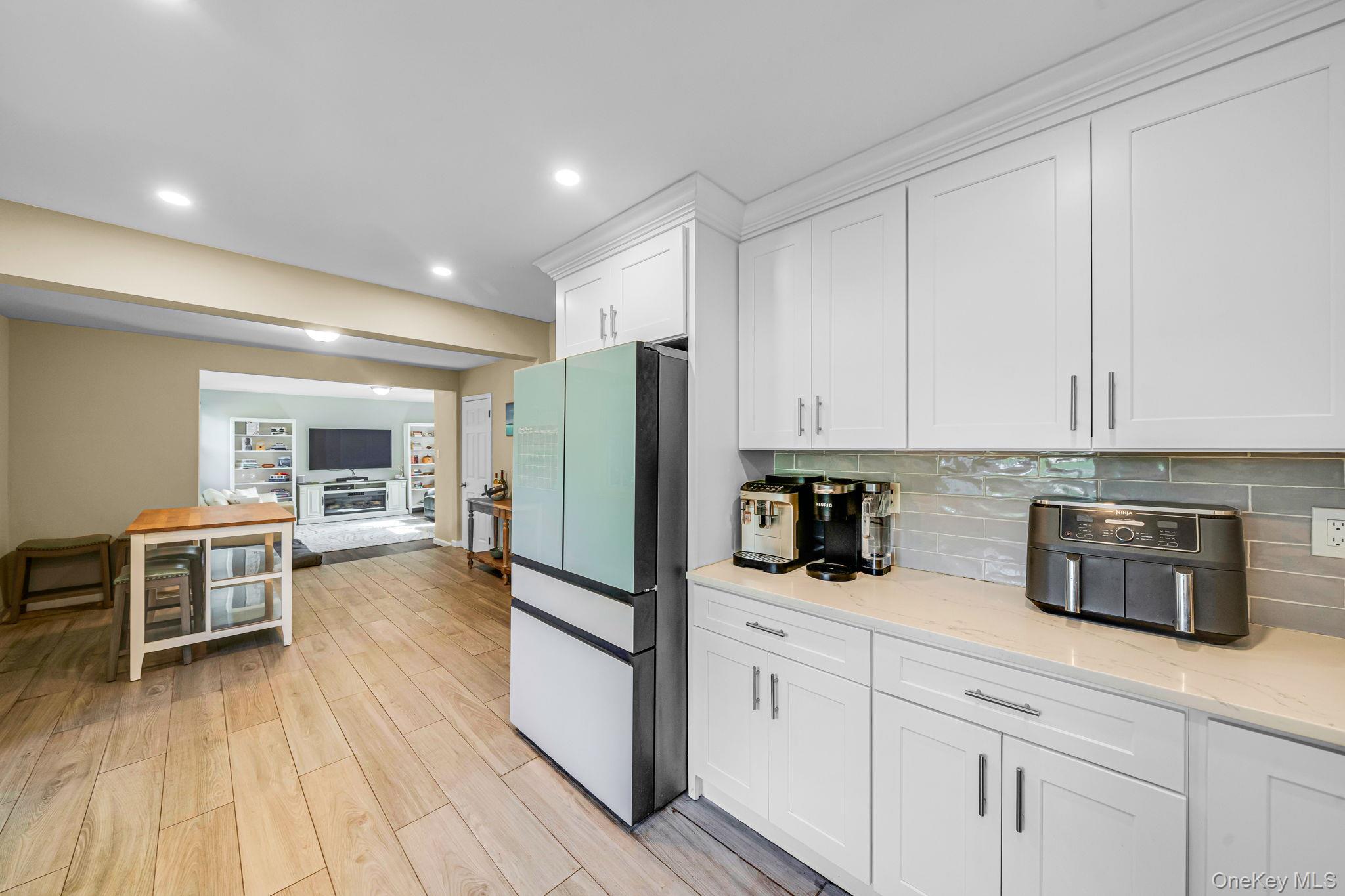 54 Division Avenue Property Photo 15
