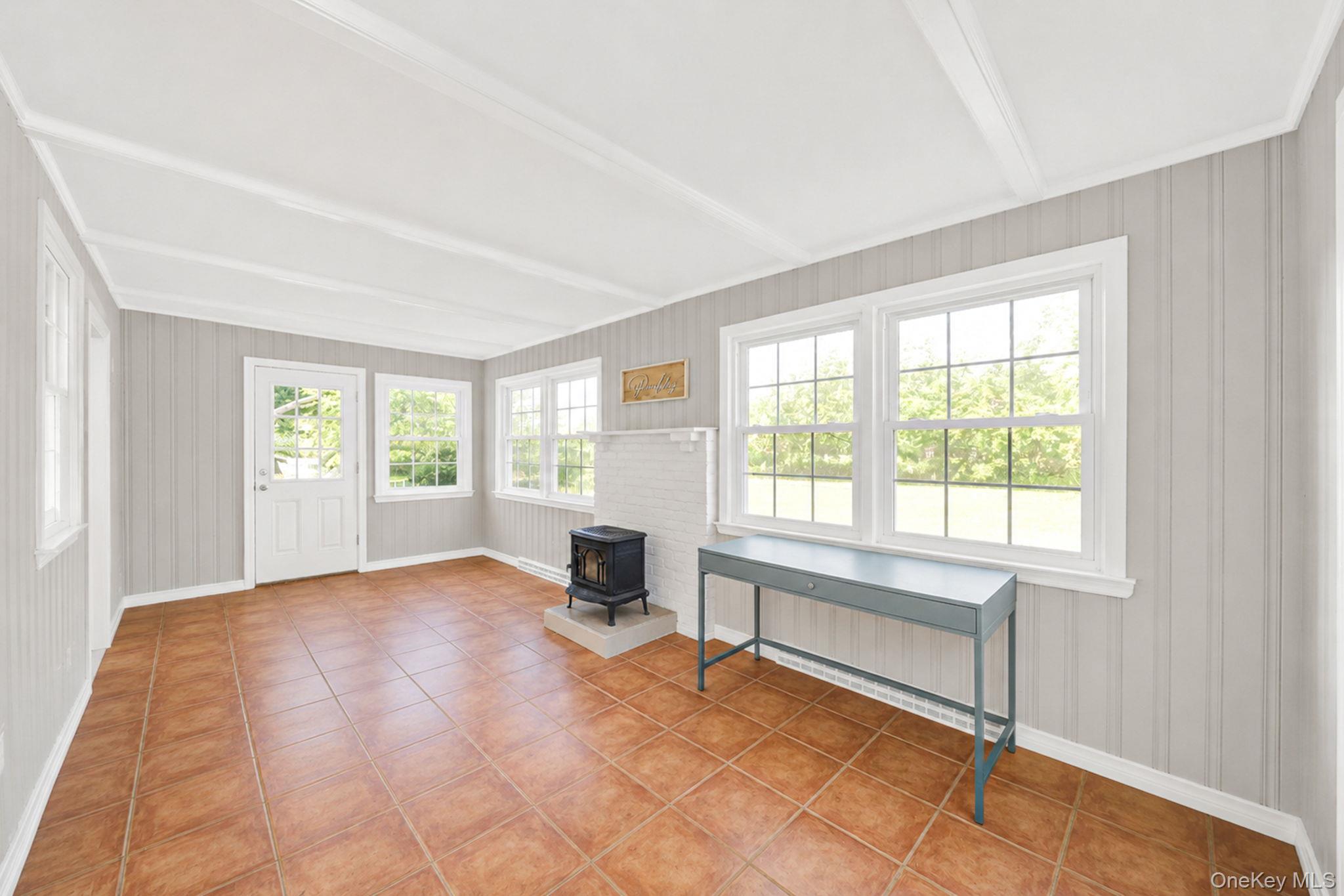 54 Division Avenue Property Photo 16