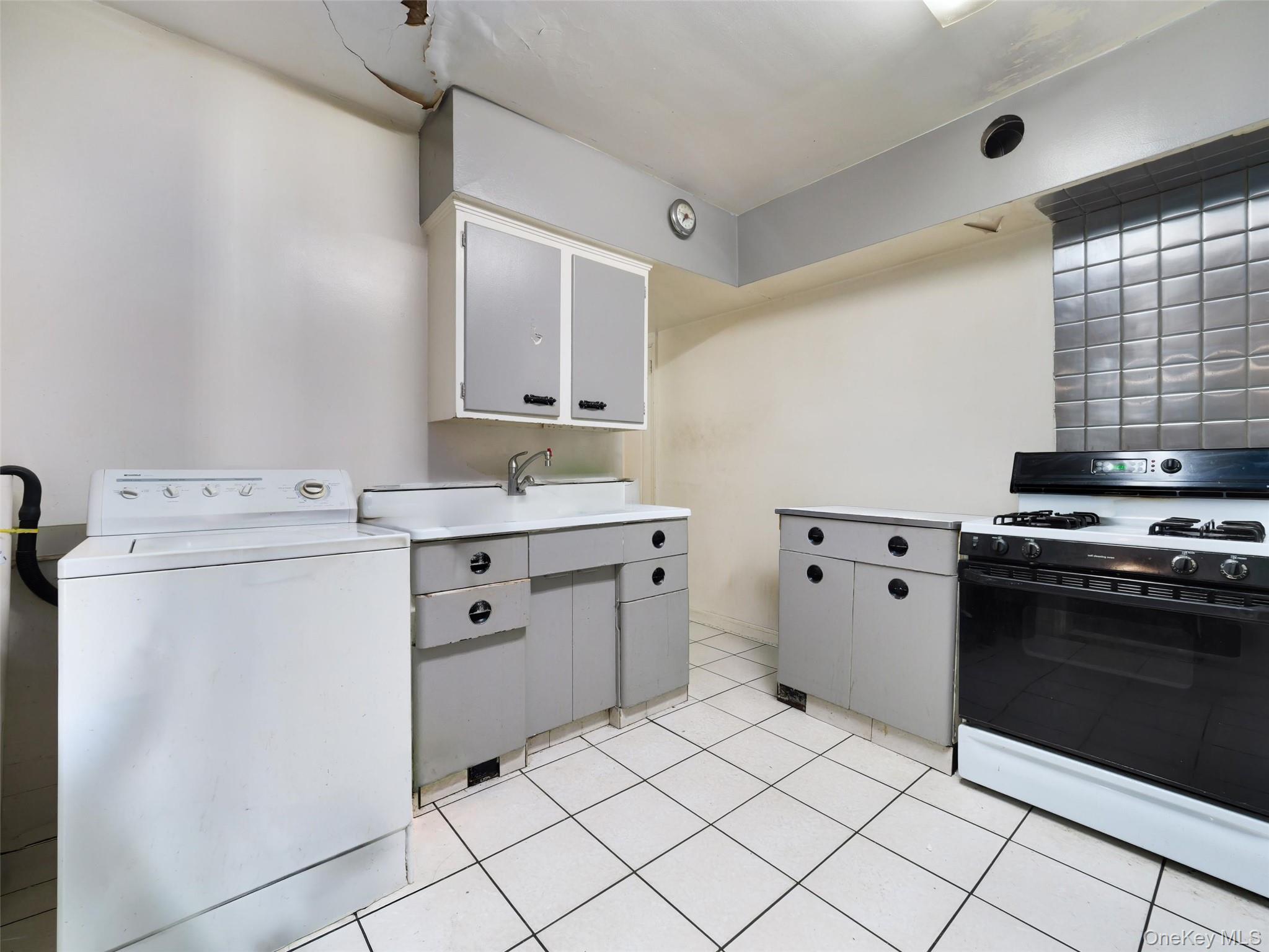 425 Baldwin Road Property Photo 4