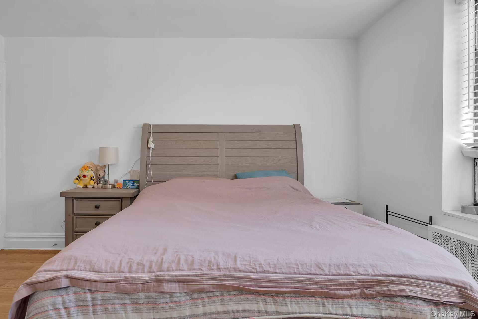13240 Sanford Avenue 3r Property Photo 19