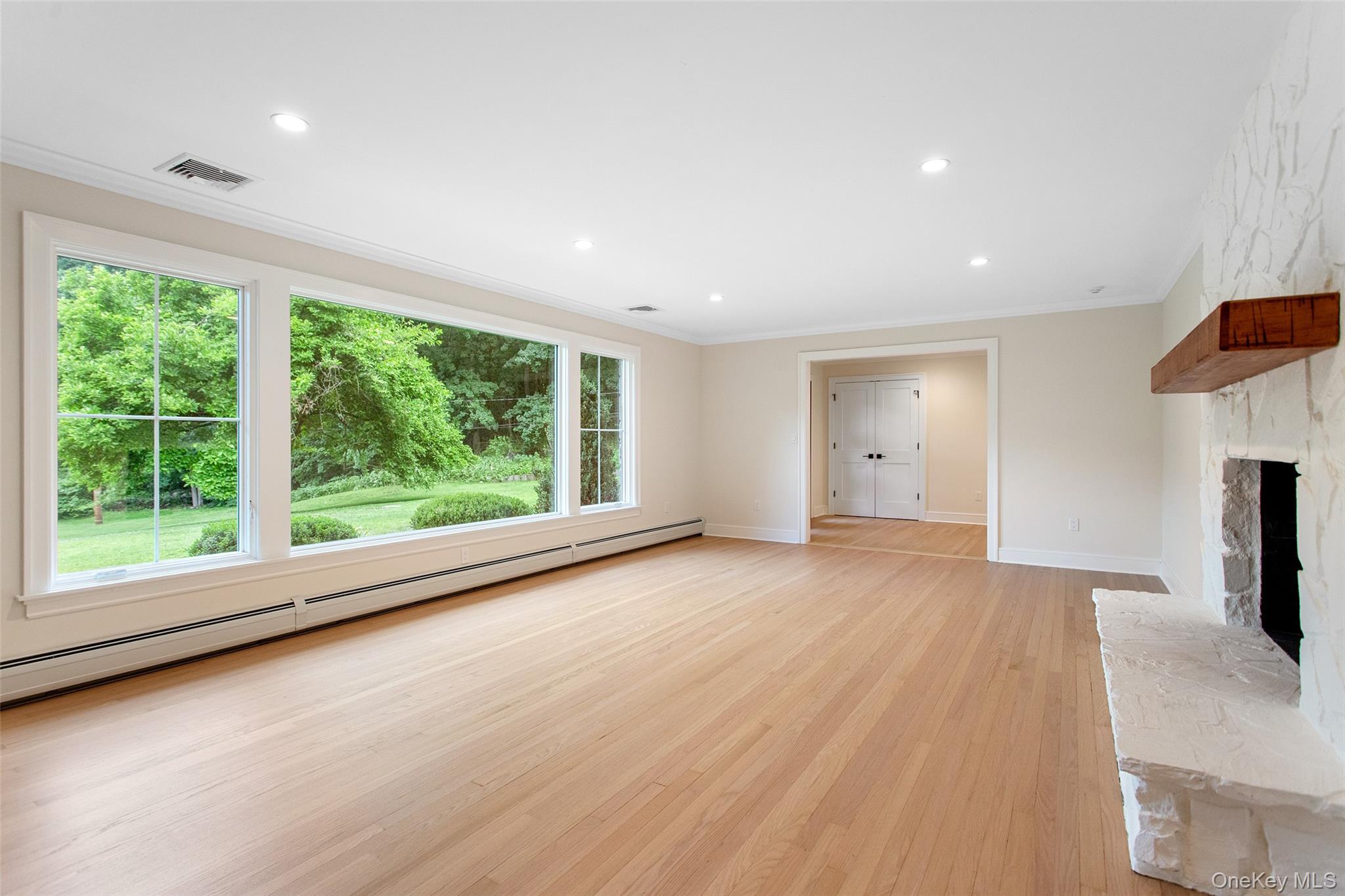 736 Croton Lake Road Property Photo 6