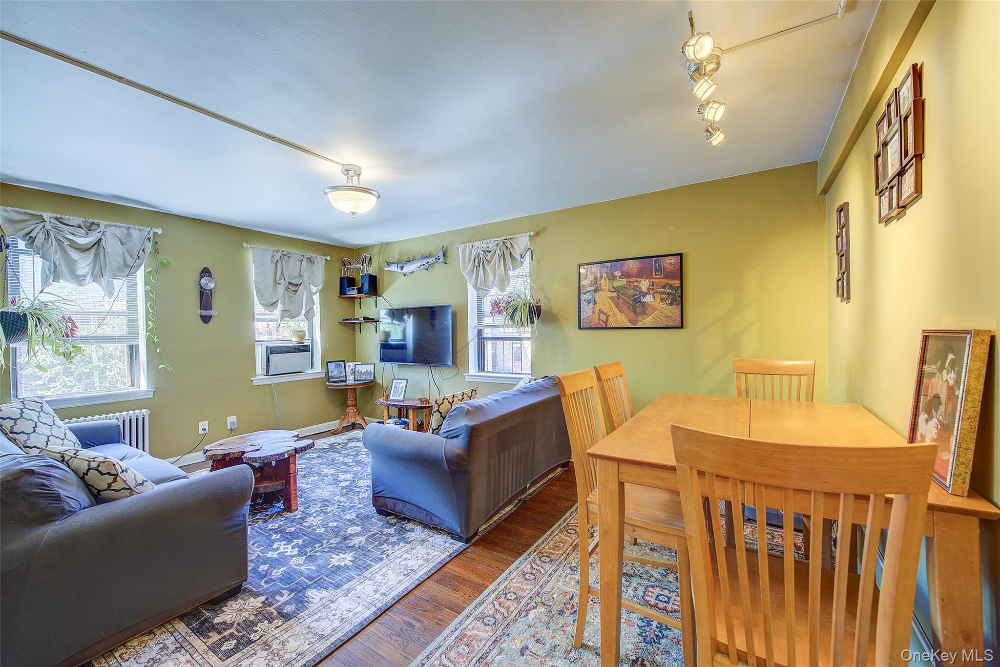 215-40 47th Avenue 3a Property Photo 8