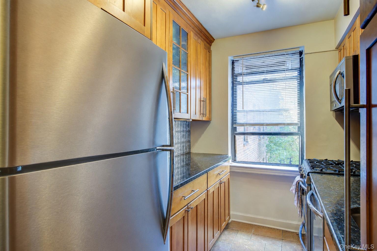 215-40 47th Avenue 3a Property Photo 12