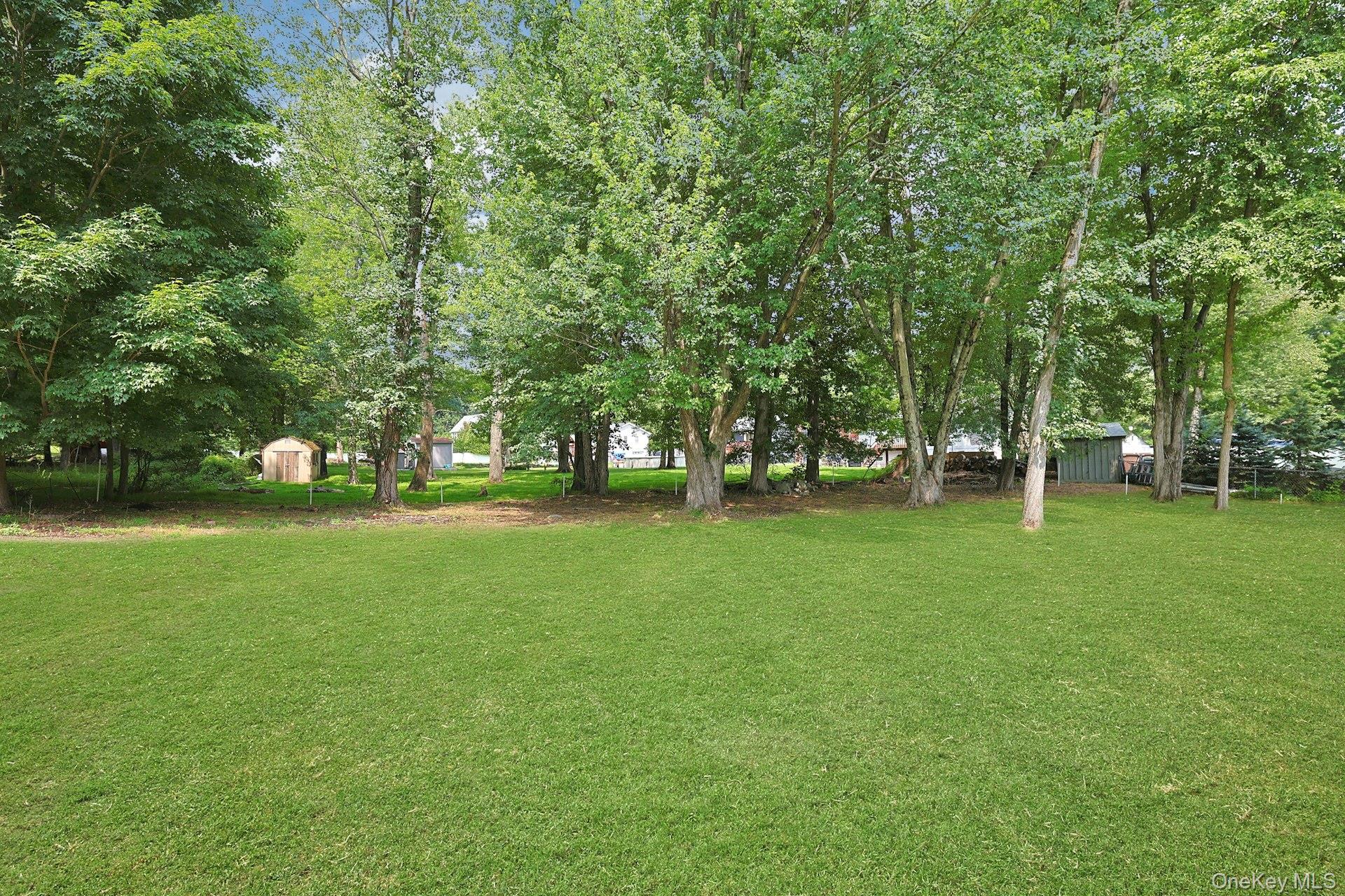 4 Flower Lane Property Photo 41