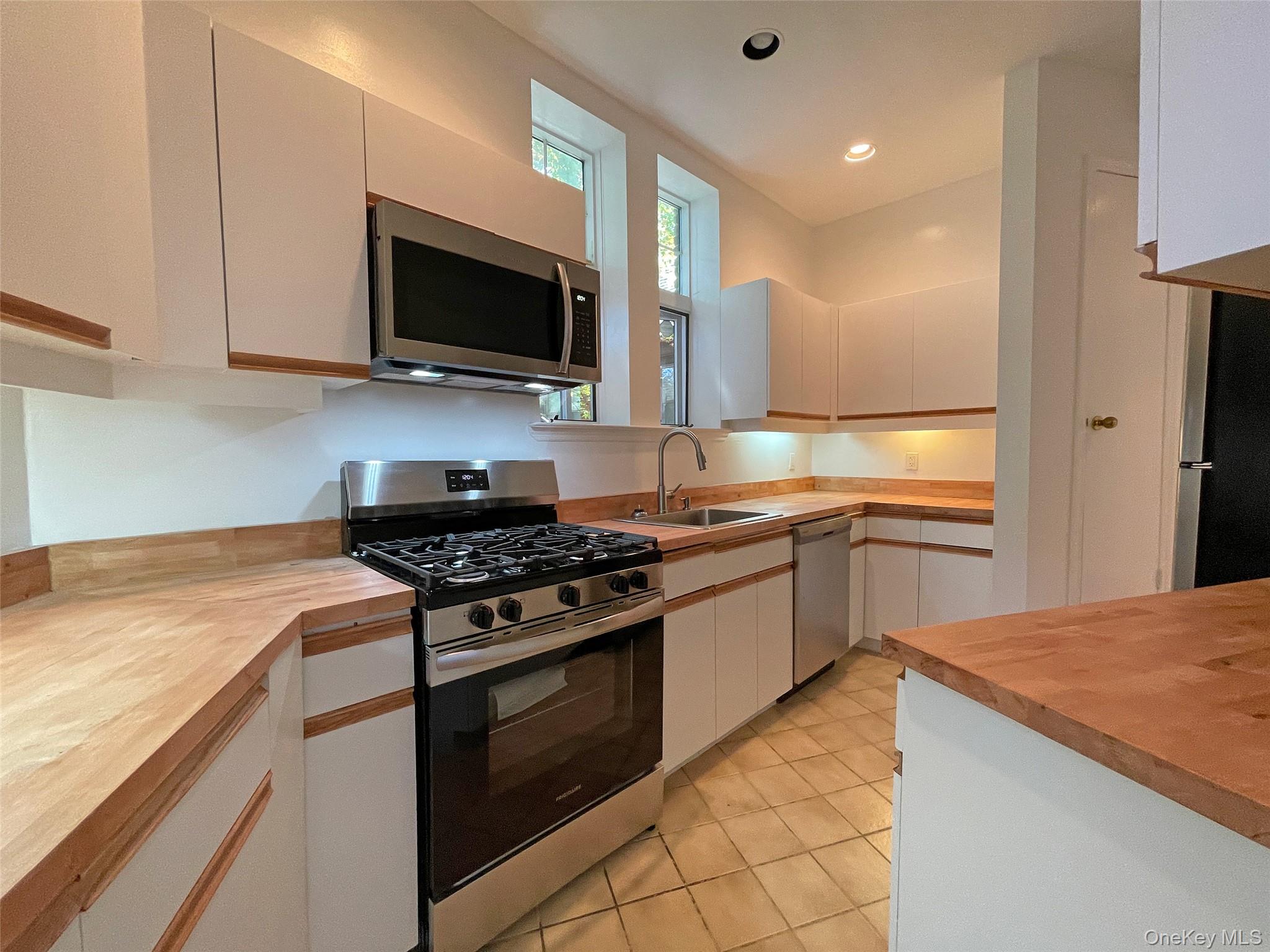 55 W Hartsdale Avenue H Property Photo 11