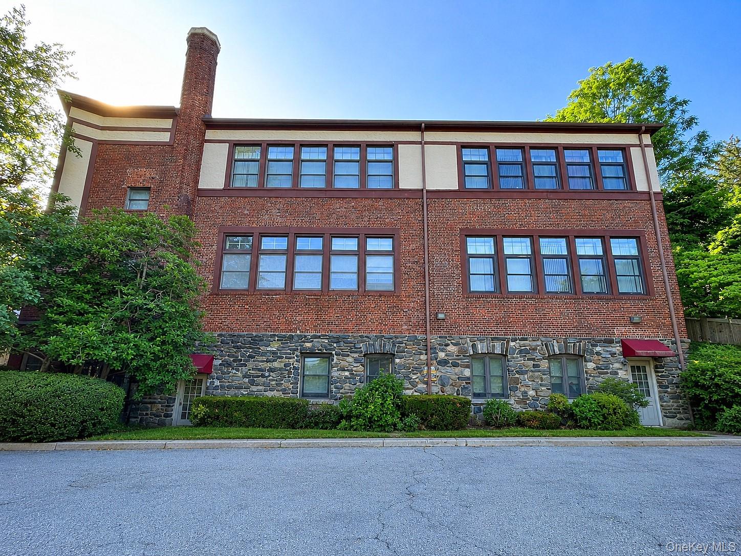 55 W Hartsdale Avenue H Property Photo 17