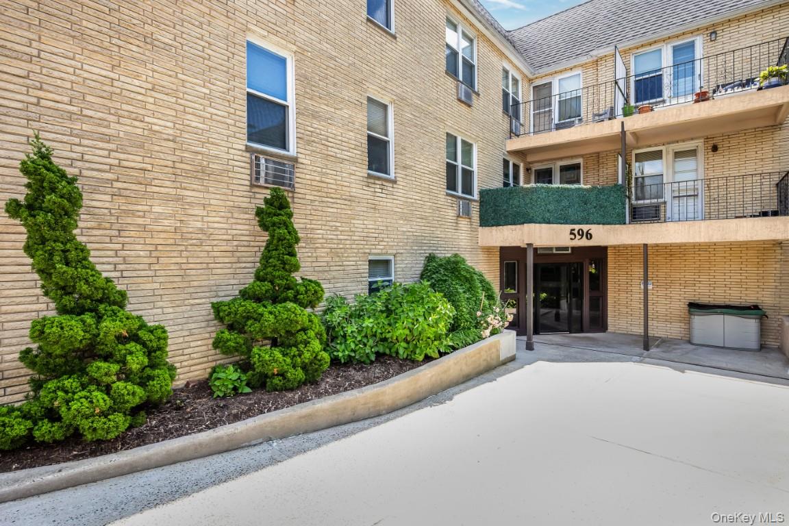 596 Broadway 15a Property Photo 1