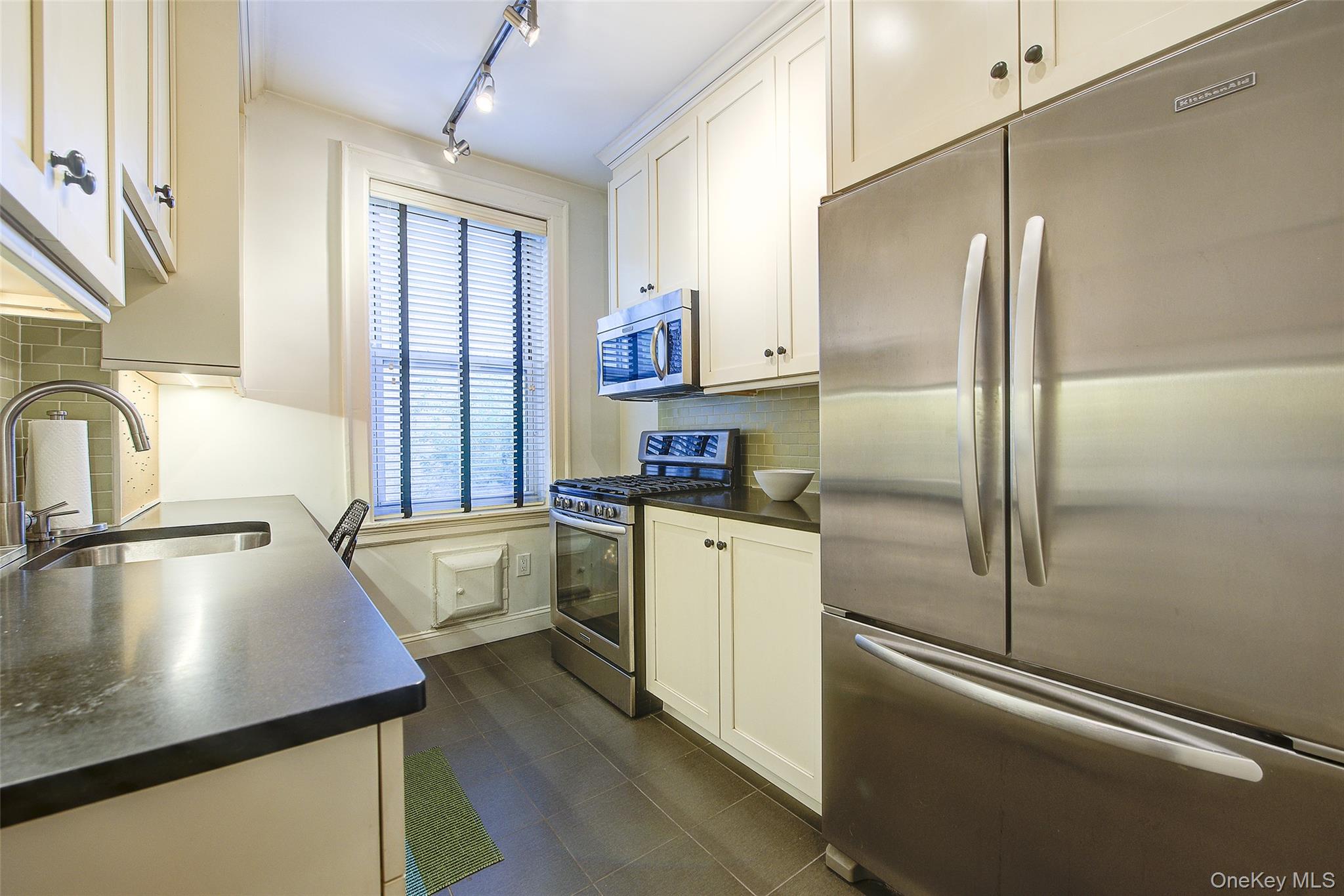 35-16 80th Street 3 Property Photo 6