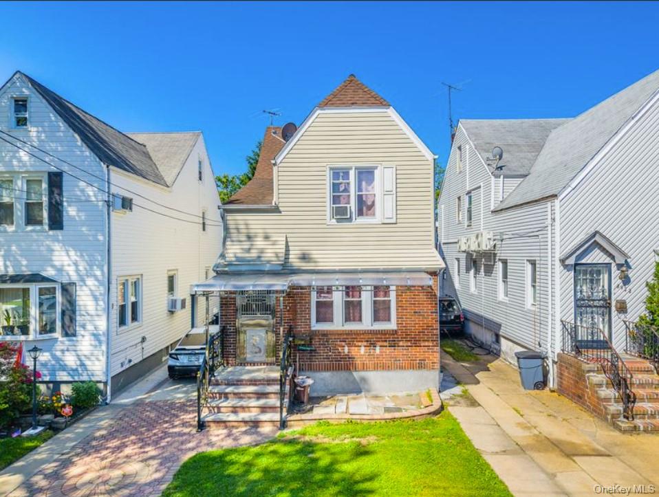 8926 210th Street Property Photo 1