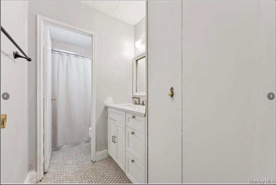 1085 Warburton Avenue 120 Property Photo 7