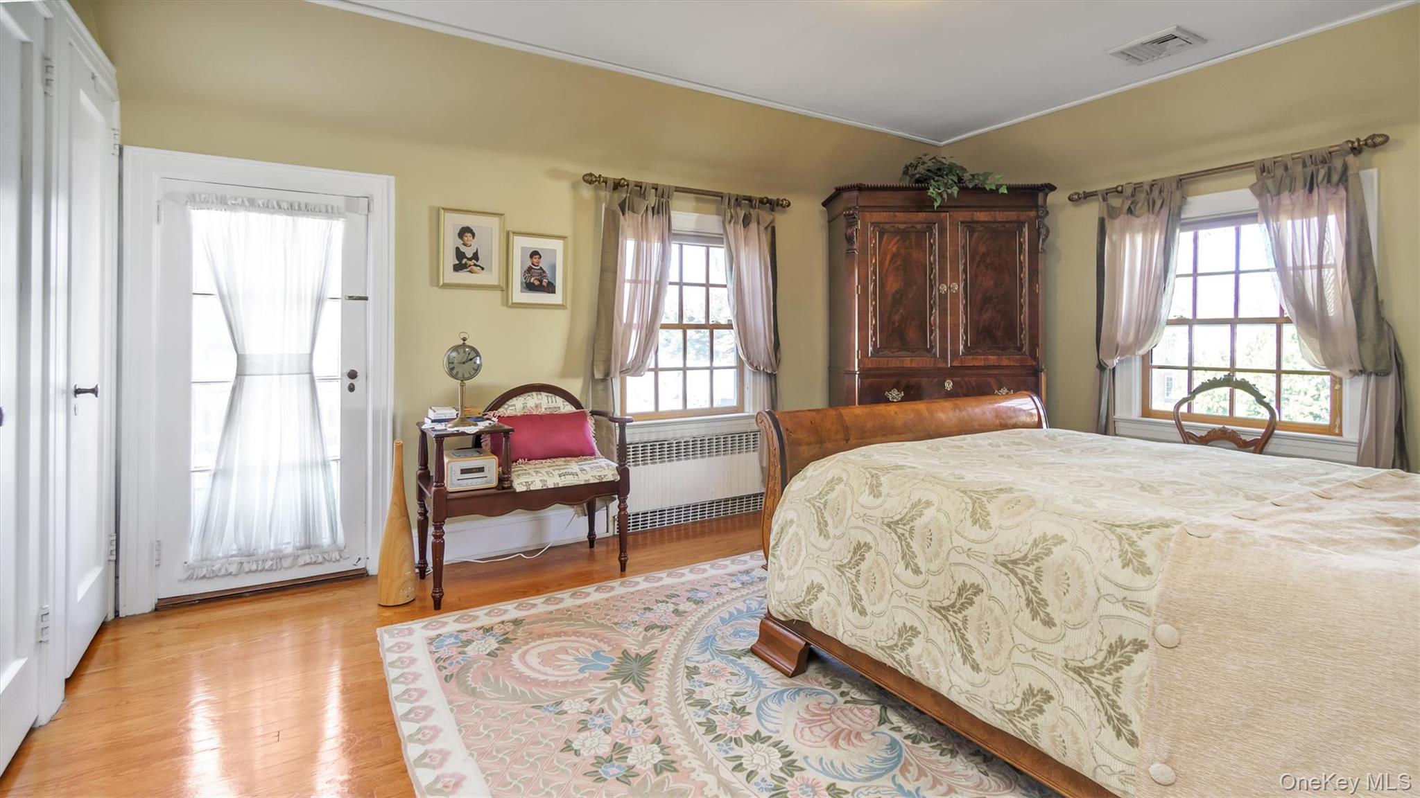 21 Bayview Avenue Property Photo 18