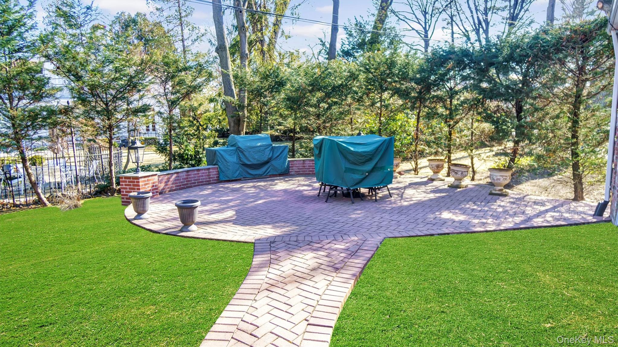 21 Bayview Avenue Property Photo 29